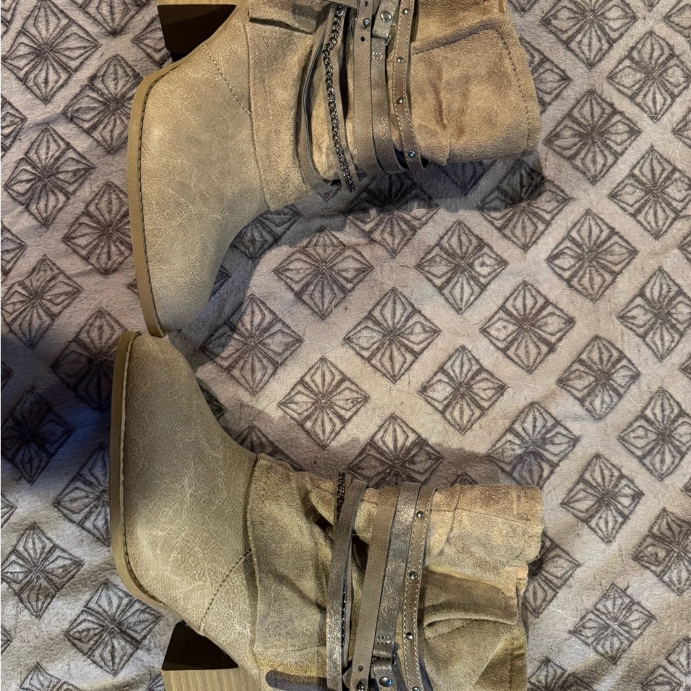 Women's Ankle Boots with Straps